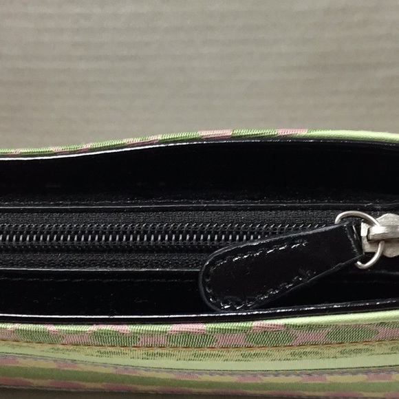 Kate Spade green print purse - Picture 7 of 7